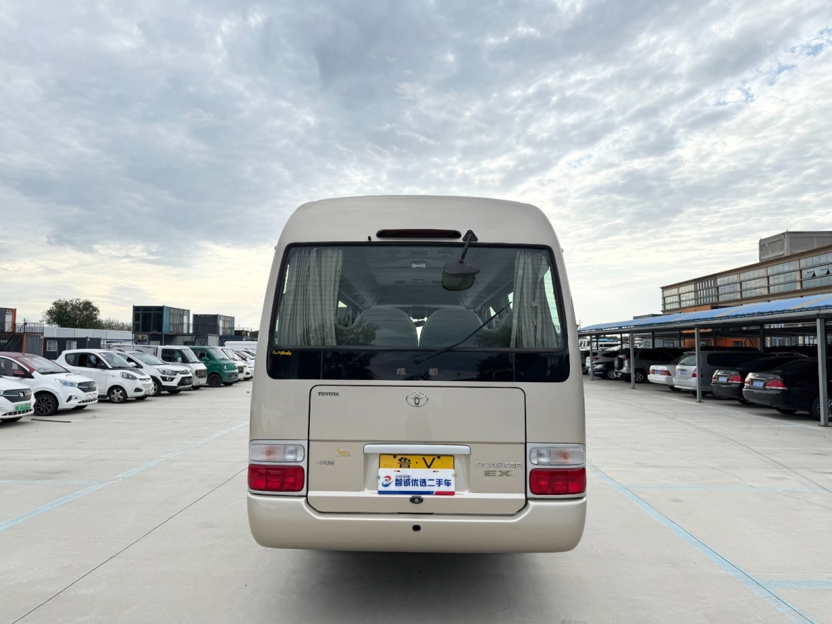 Toyota Coaster 2010 #4 Toyota Coaster 2010 imagen de coche #4
