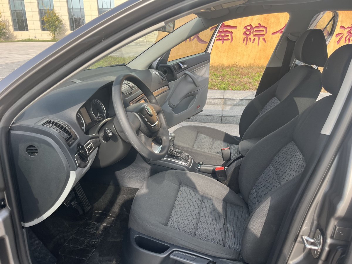 Skoda Octavia (Imported) 2012 #4 Skoda Octavia (Imported) 2012 imagen de coche #4