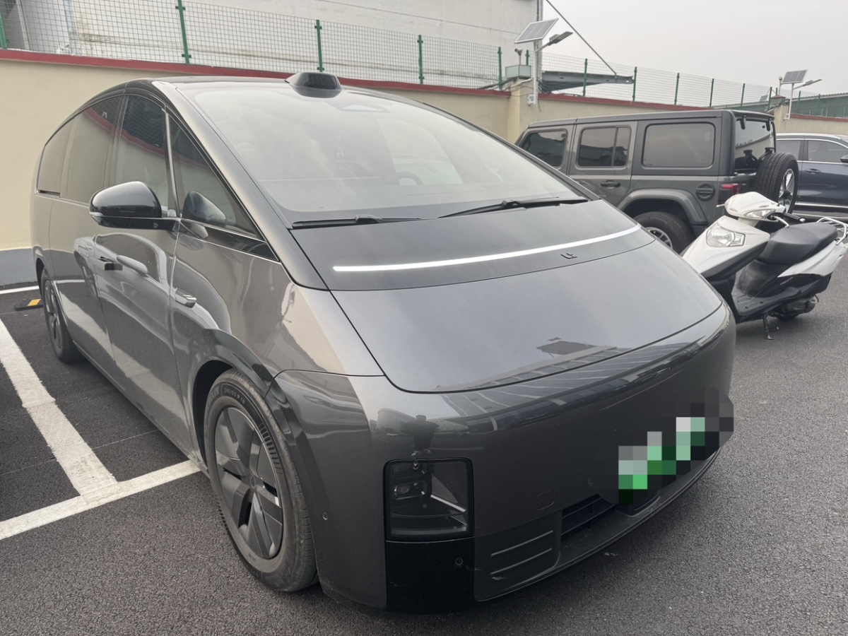 理想汽车 理想MEGA 2024 汽车图片 #4