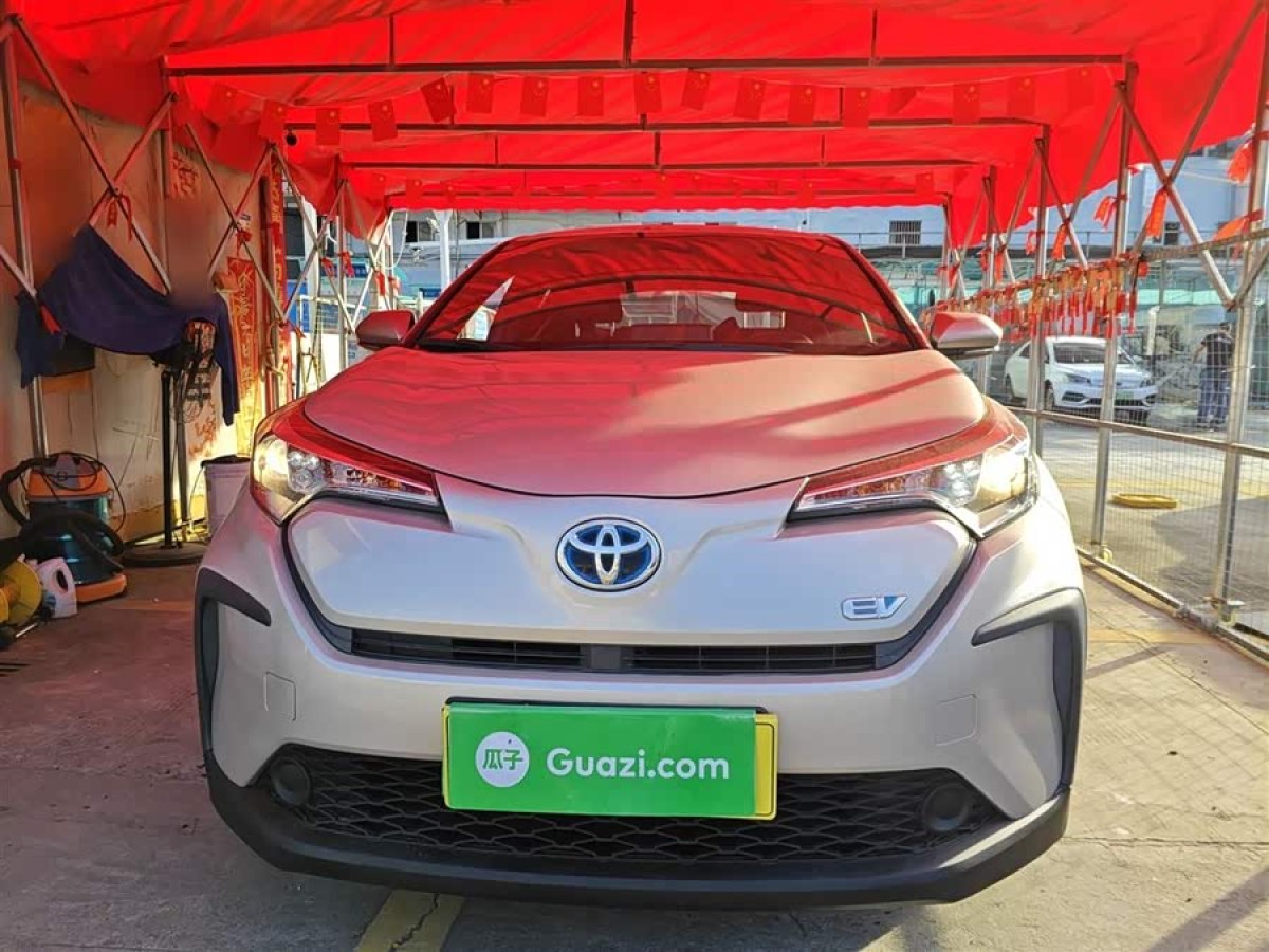 Toyota C-HR EV 2021 car image #4