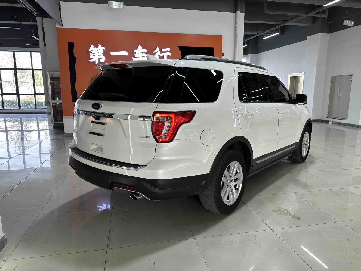 Ford Explorer 2018 #4 Ford Explorer 2018 car image #4