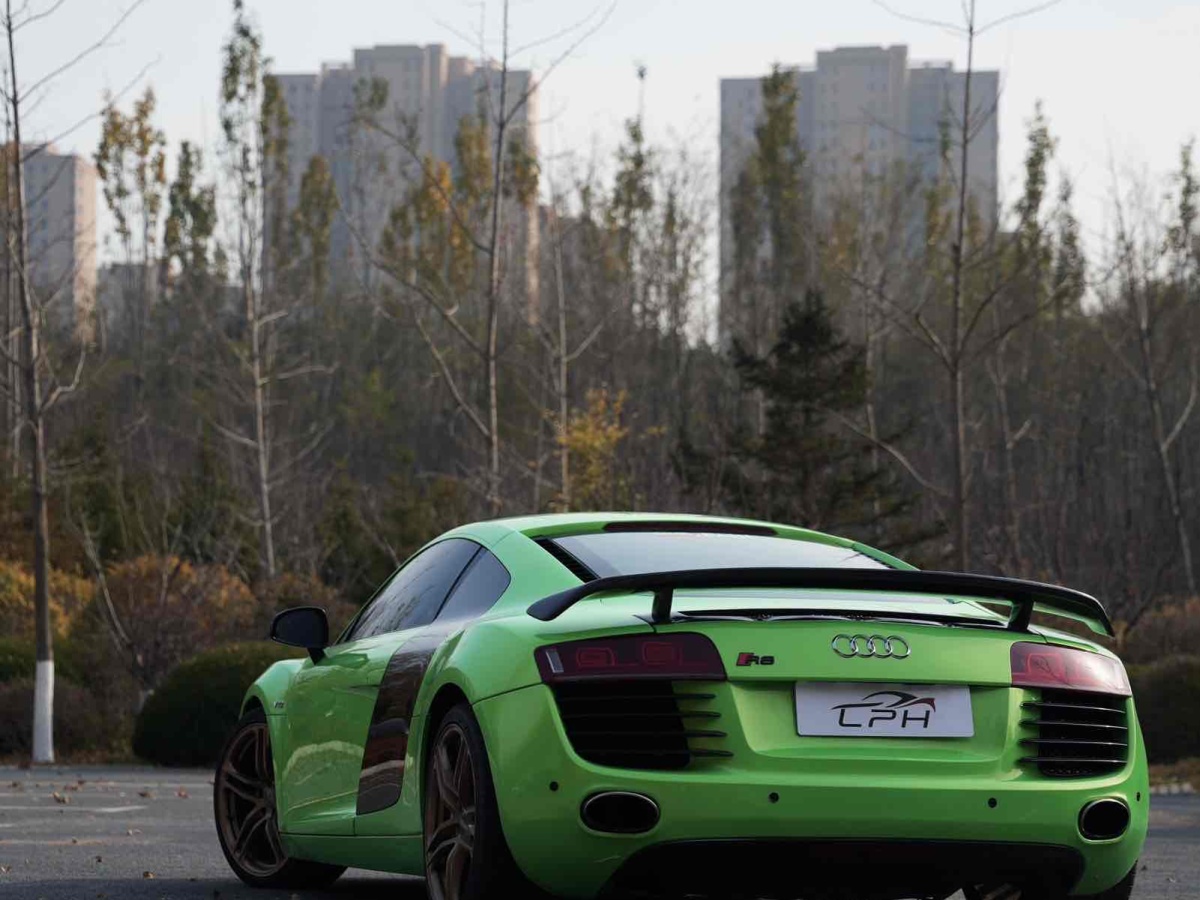 Audi R8 2008 изображение автомобиля #4