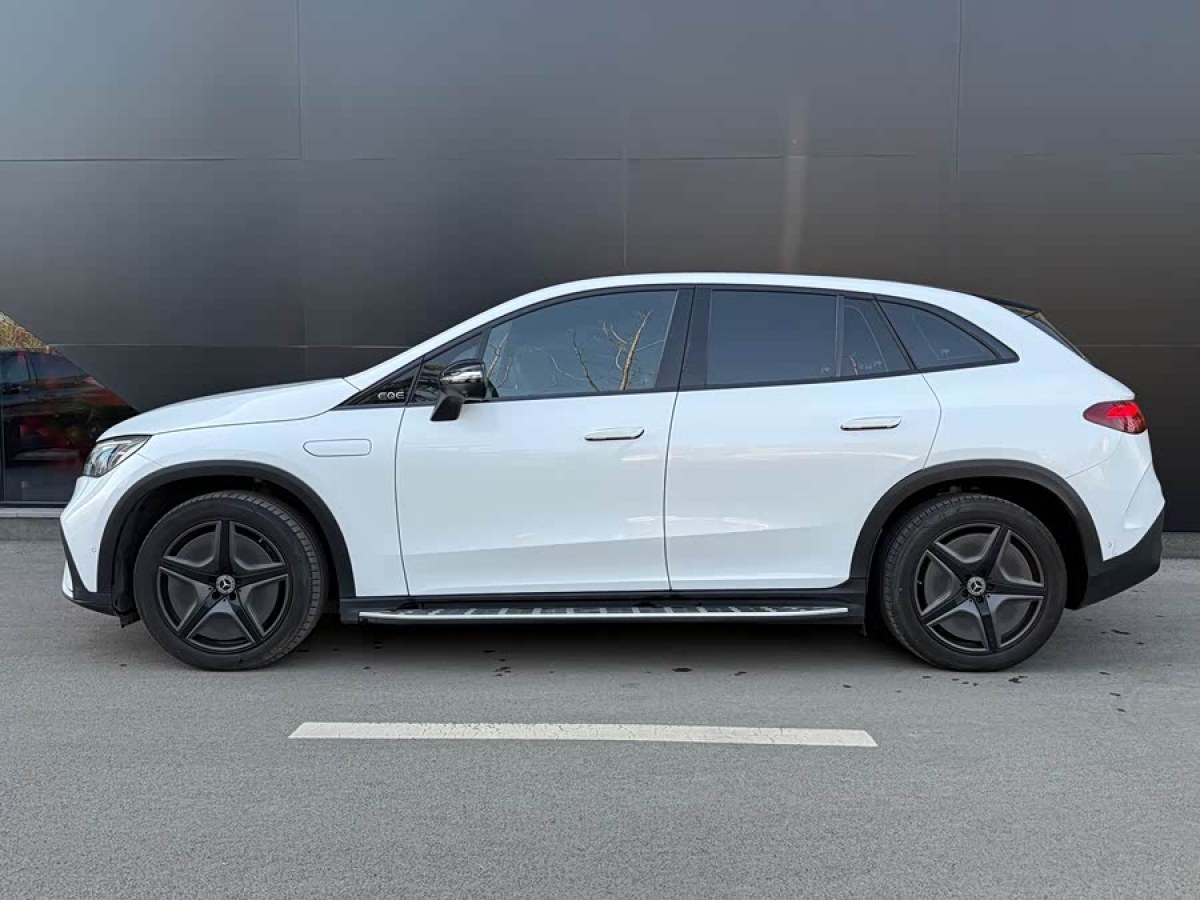 Mercedes-Benz EQE SUV 2025 #4 Mercedes-Benz EQE SUV 2025 car image #4