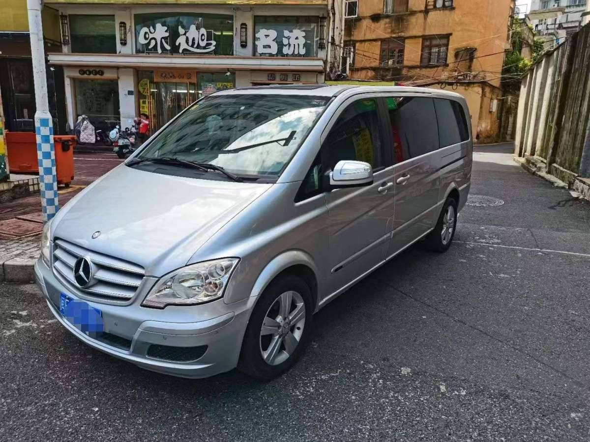 Mercedes-Benz Viano (Imported) 2012 immagine di auto #4