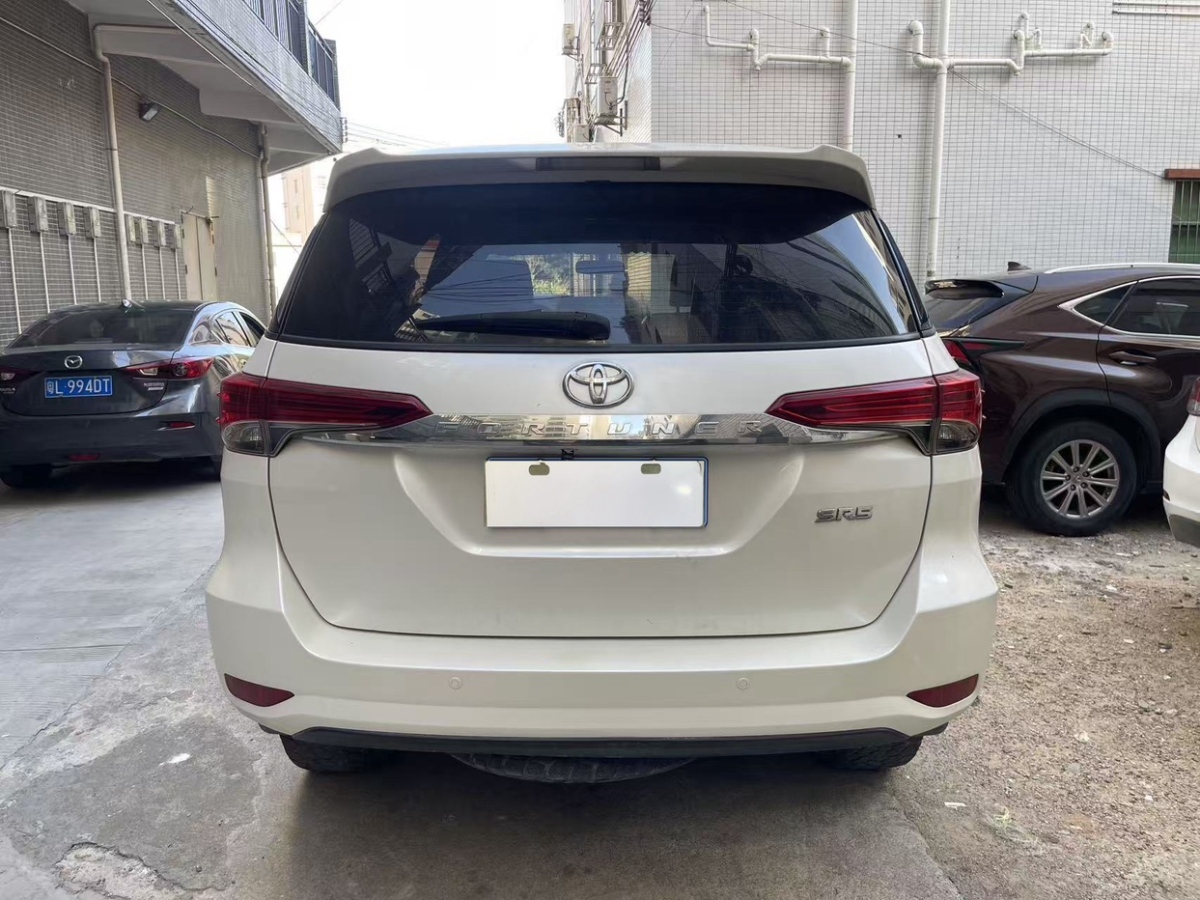 Toyota Fortuner 2017 #4 Toyota Fortuner 2017 immagine di auto #4