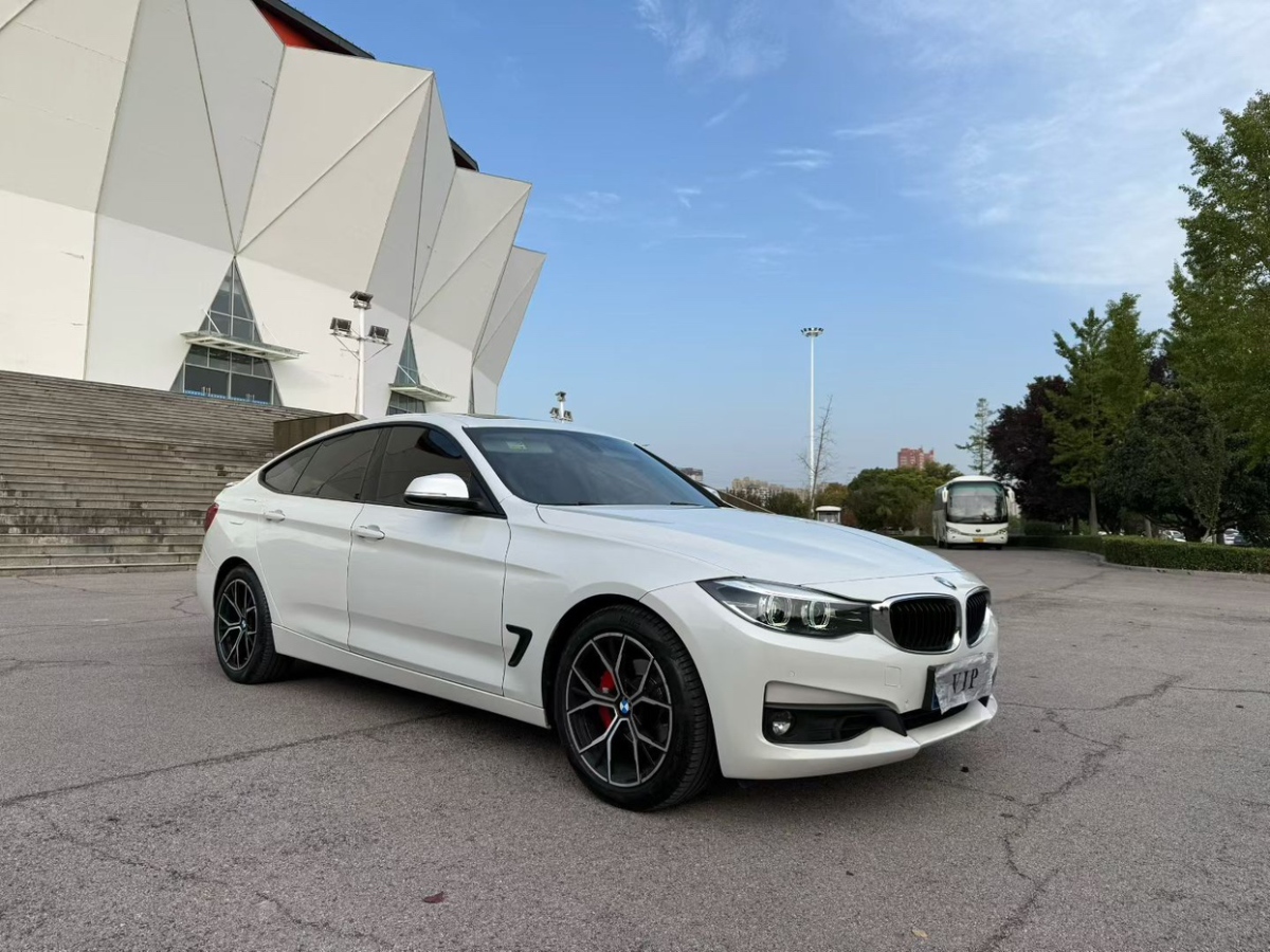 BMW 3 Series GT 2019 immagine di auto #4