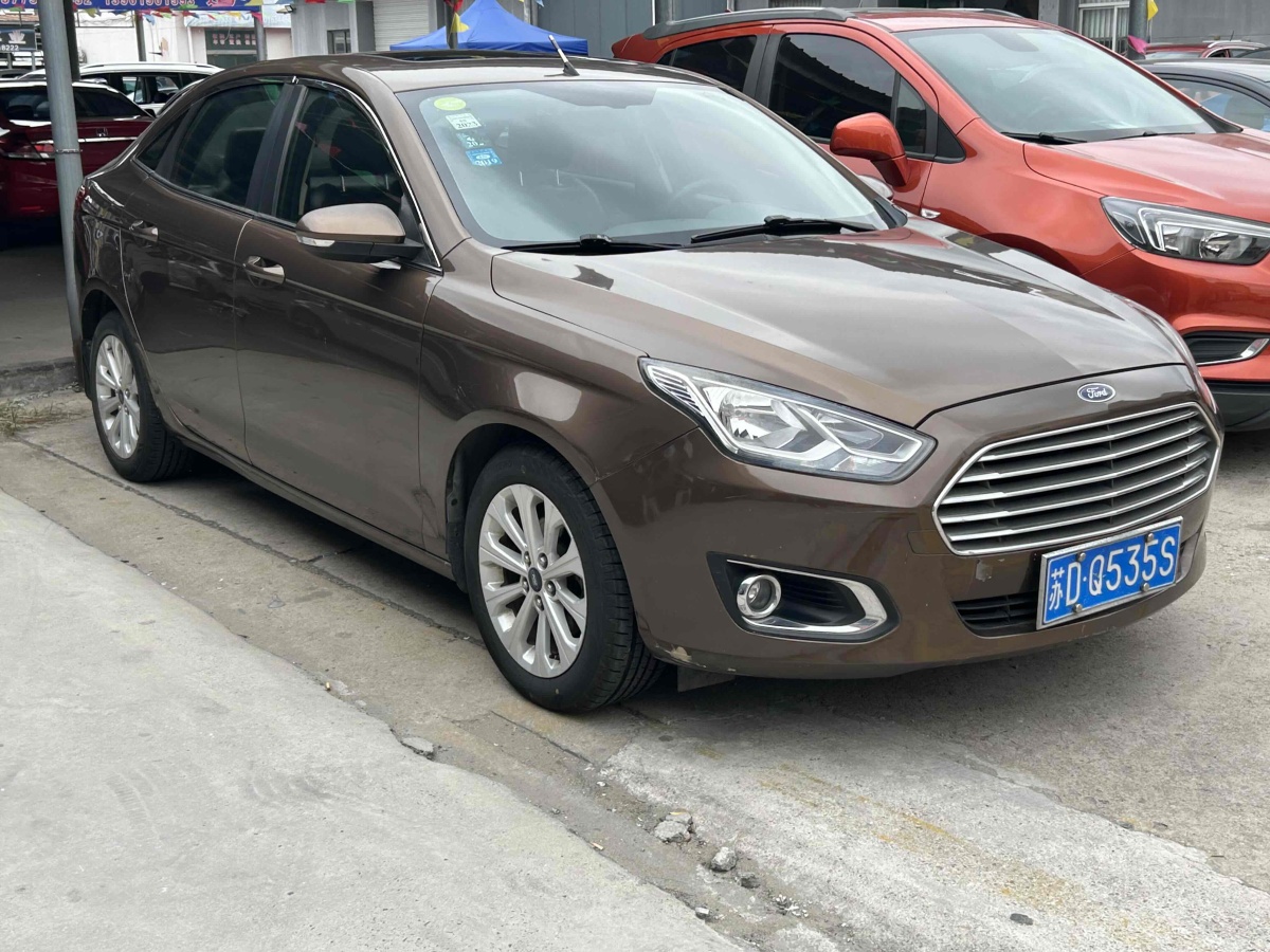 Ford Escort 2015 #4 Ford Escort 2015 immagine di auto #4