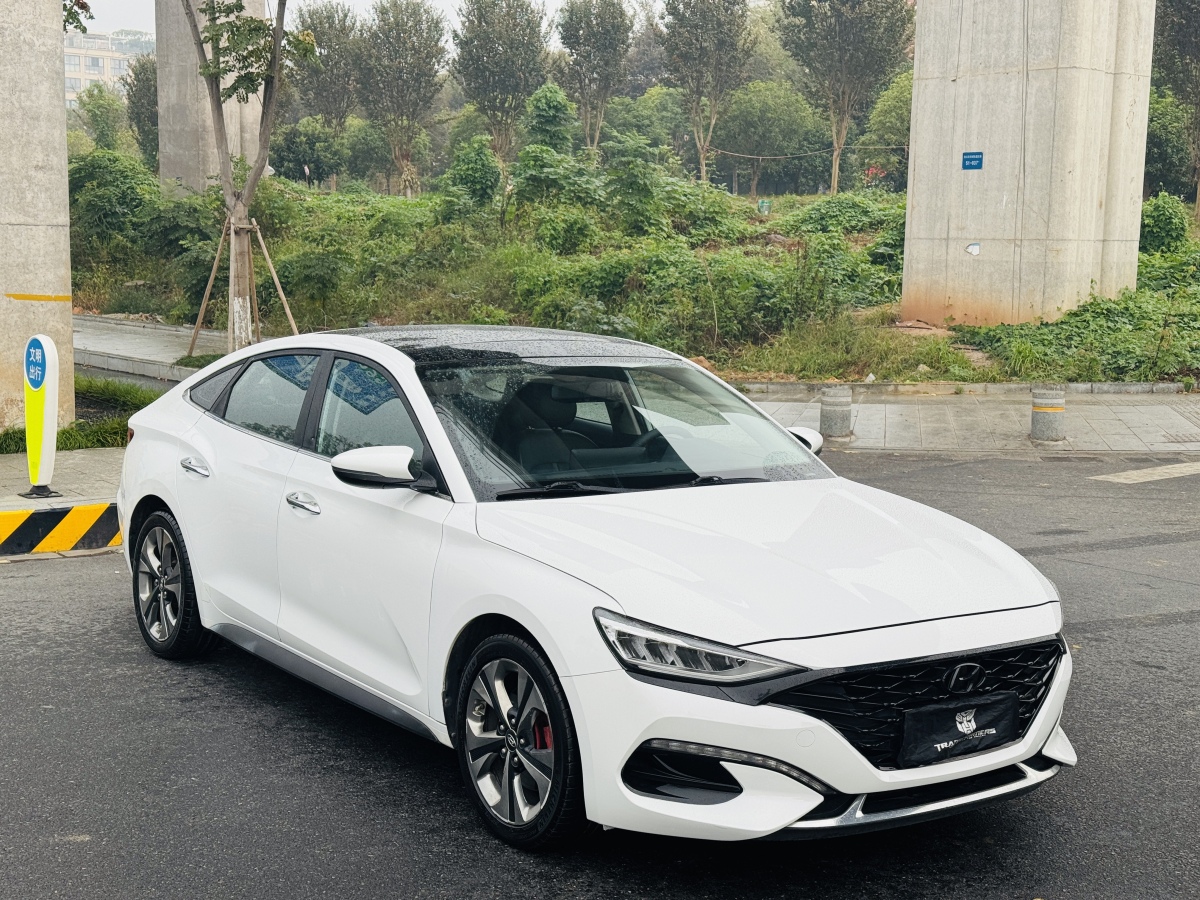 Hyundai Lafesta 2018 car image #4