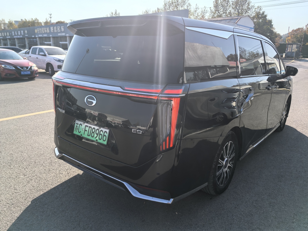 GAC Trumpchi E9 2023 #4 GAC Trumpchi E9 2023 car image #4