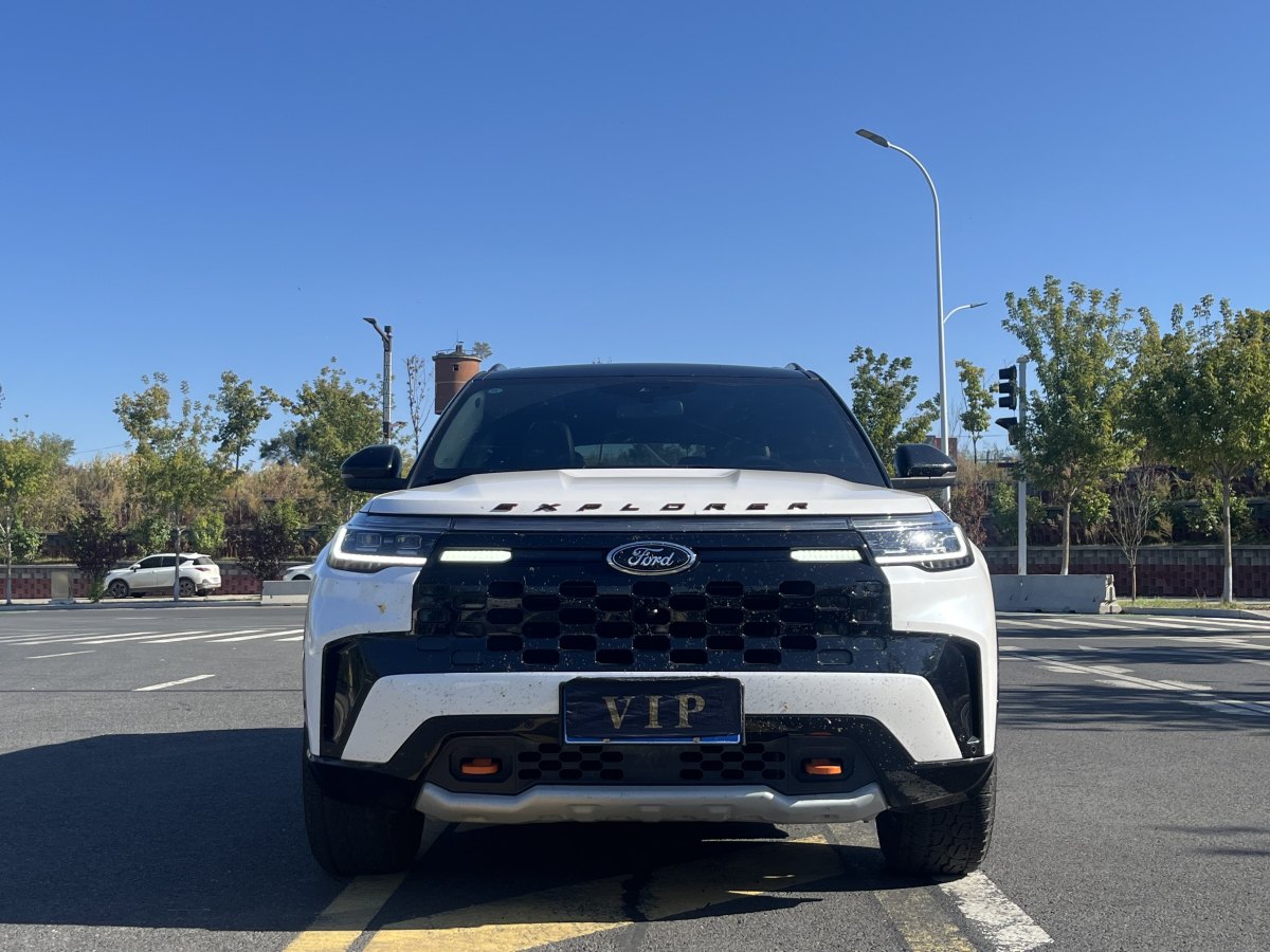 Ford Explorer 2025 immagine di auto #4