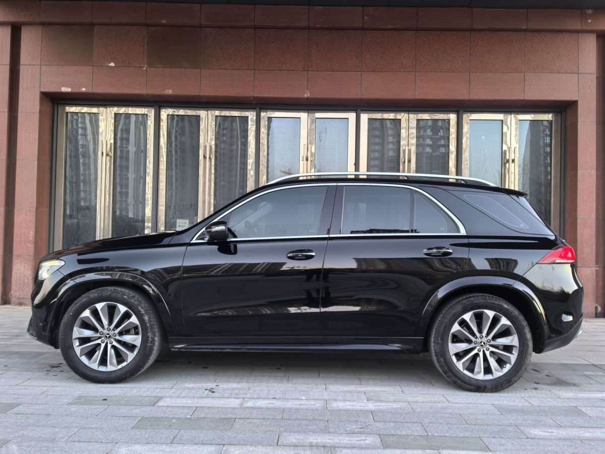 Mercedes-Benz GLE Class 2023 car image #4