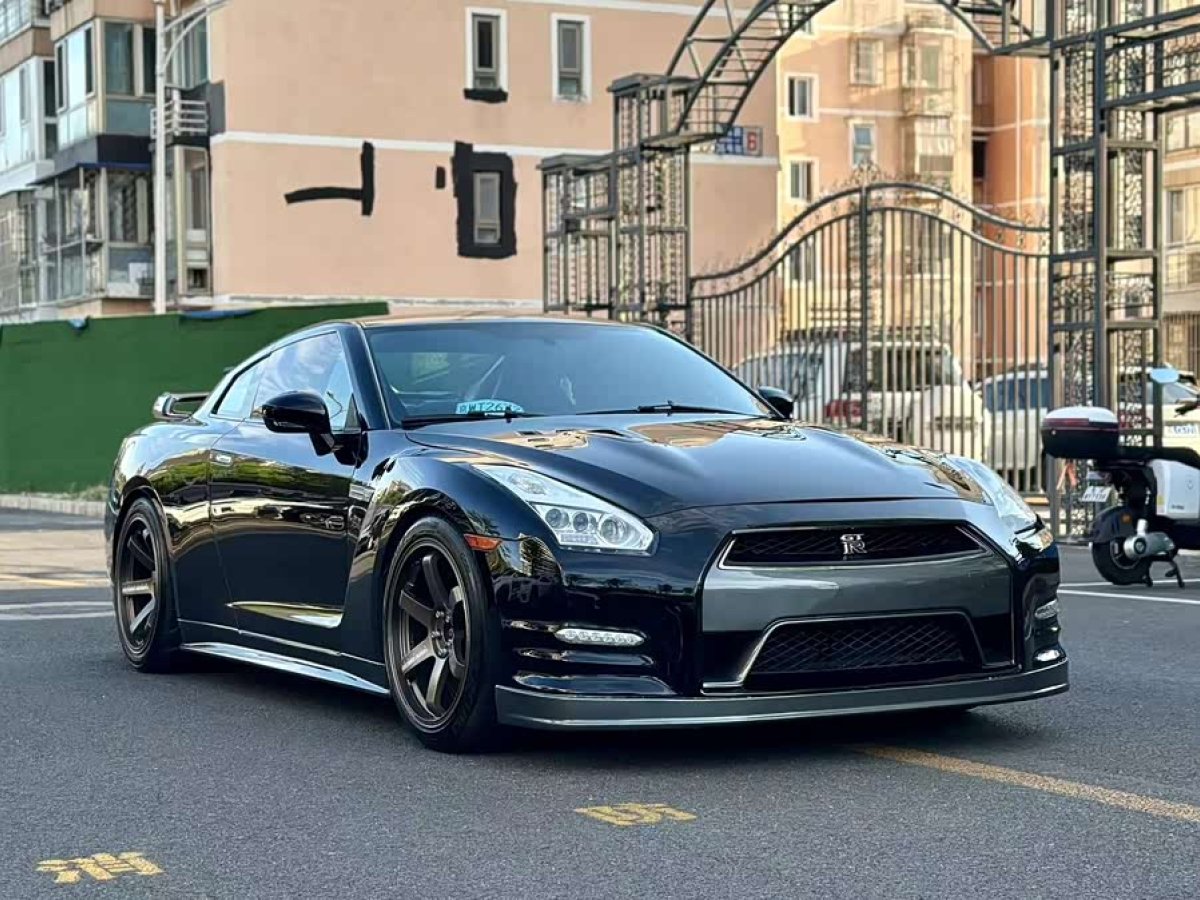 日产 日产GT-R 2009 汽车图片 #4