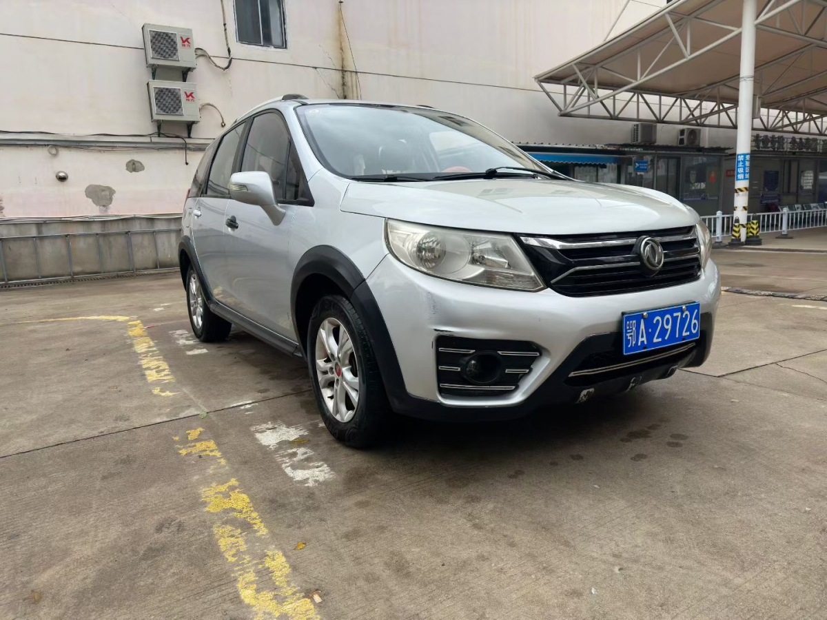 Forthing JOYEAR X3 2016 #4 Forthing JOYEAR X3 2016 صورة سيارة #4