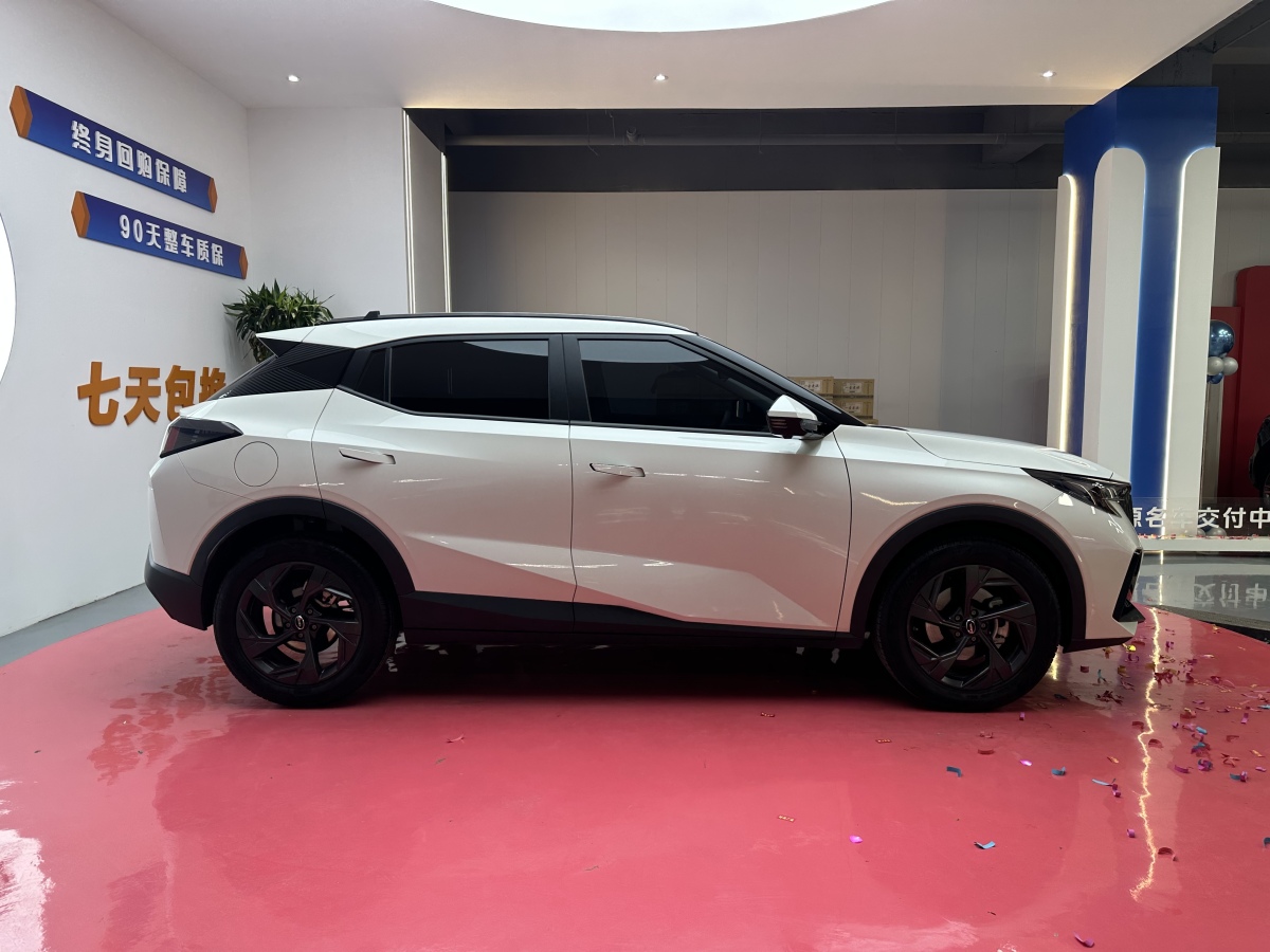 GAC Trumpchi GS3 2025 #4 GAC Trumpchi GS3 2025 car image #4