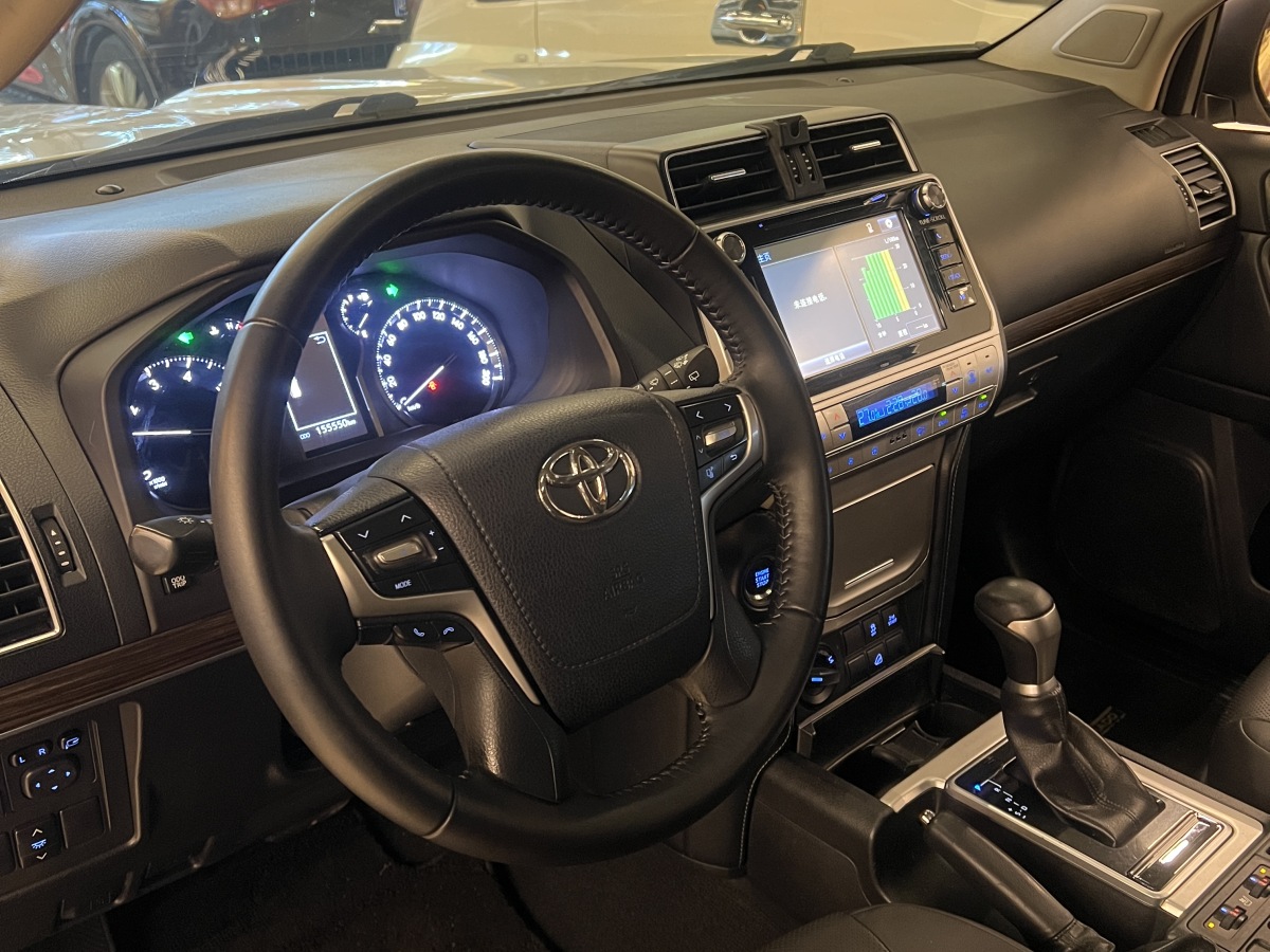 Toyota Land Cruiser Prado 2019 #4 Toyota Land Cruiser Prado 2019 car image #4