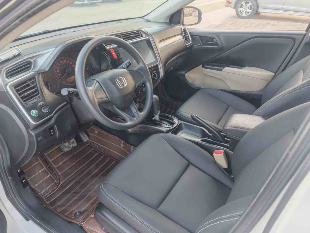 Honda Greiz 2017 car image #4