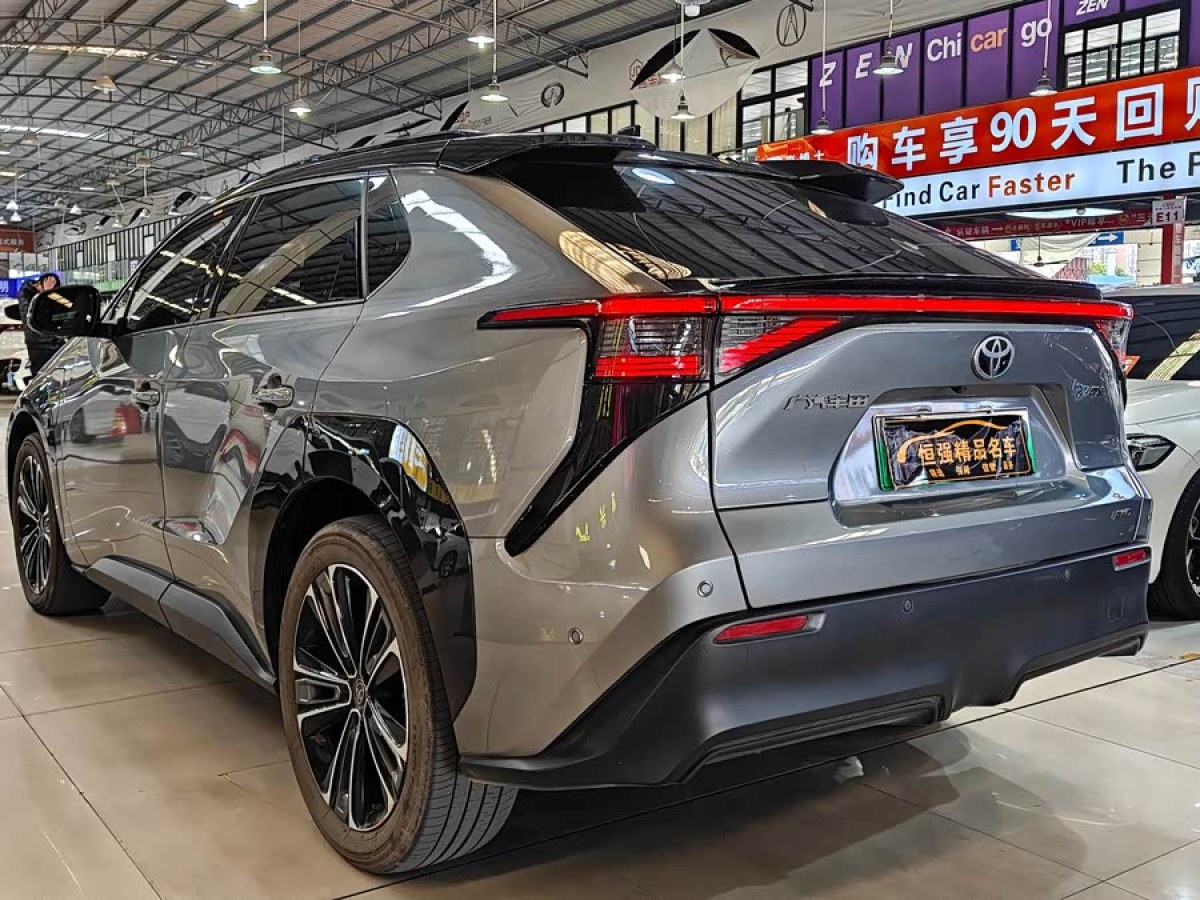 Toyota bZ4X 2022 car image #4