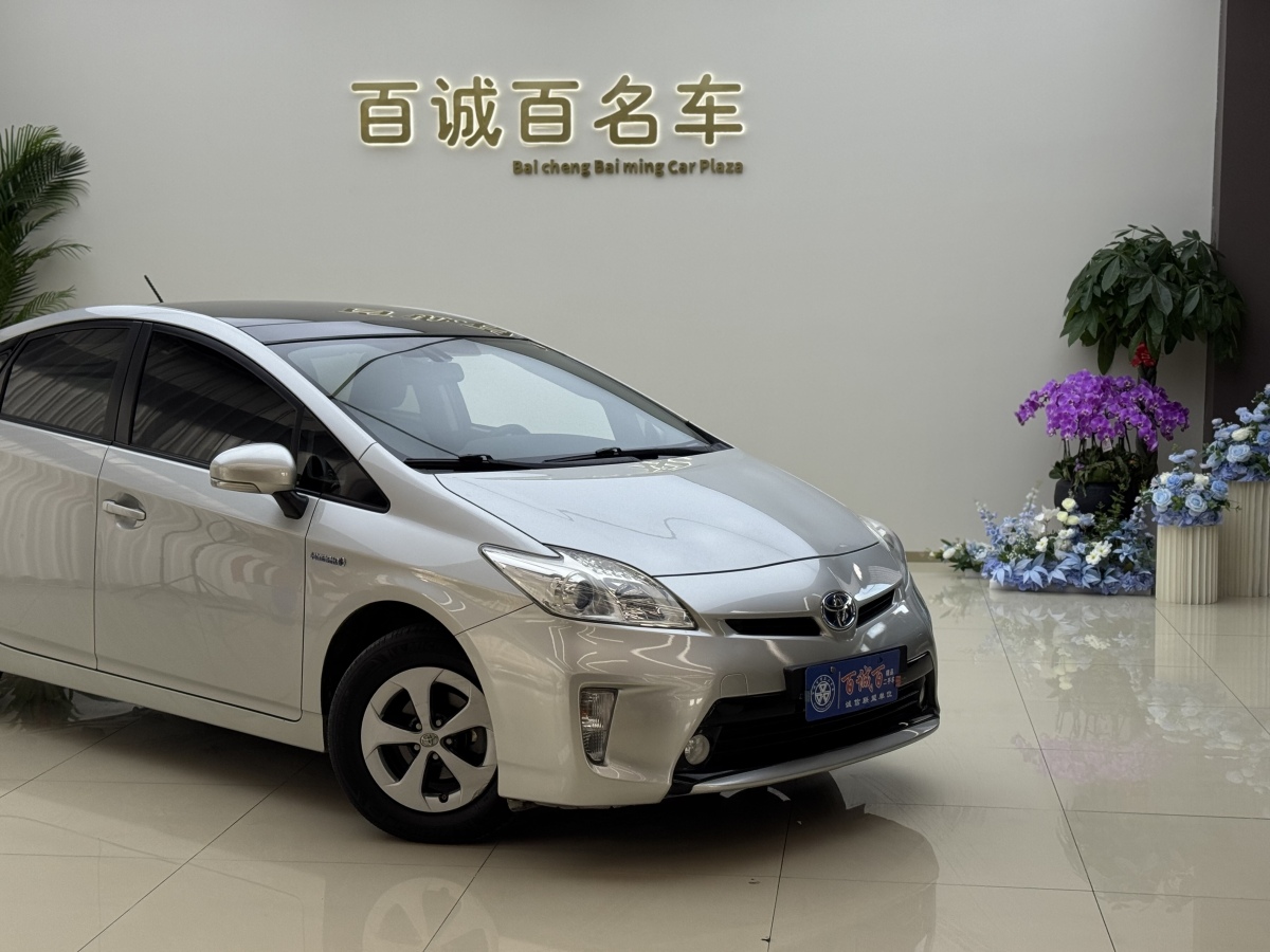 Toyota Prius 2014 immagine di auto #4