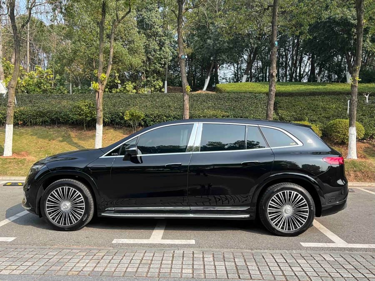 Mercedes-Benz MaybachEQS SUV 2025 car image #4