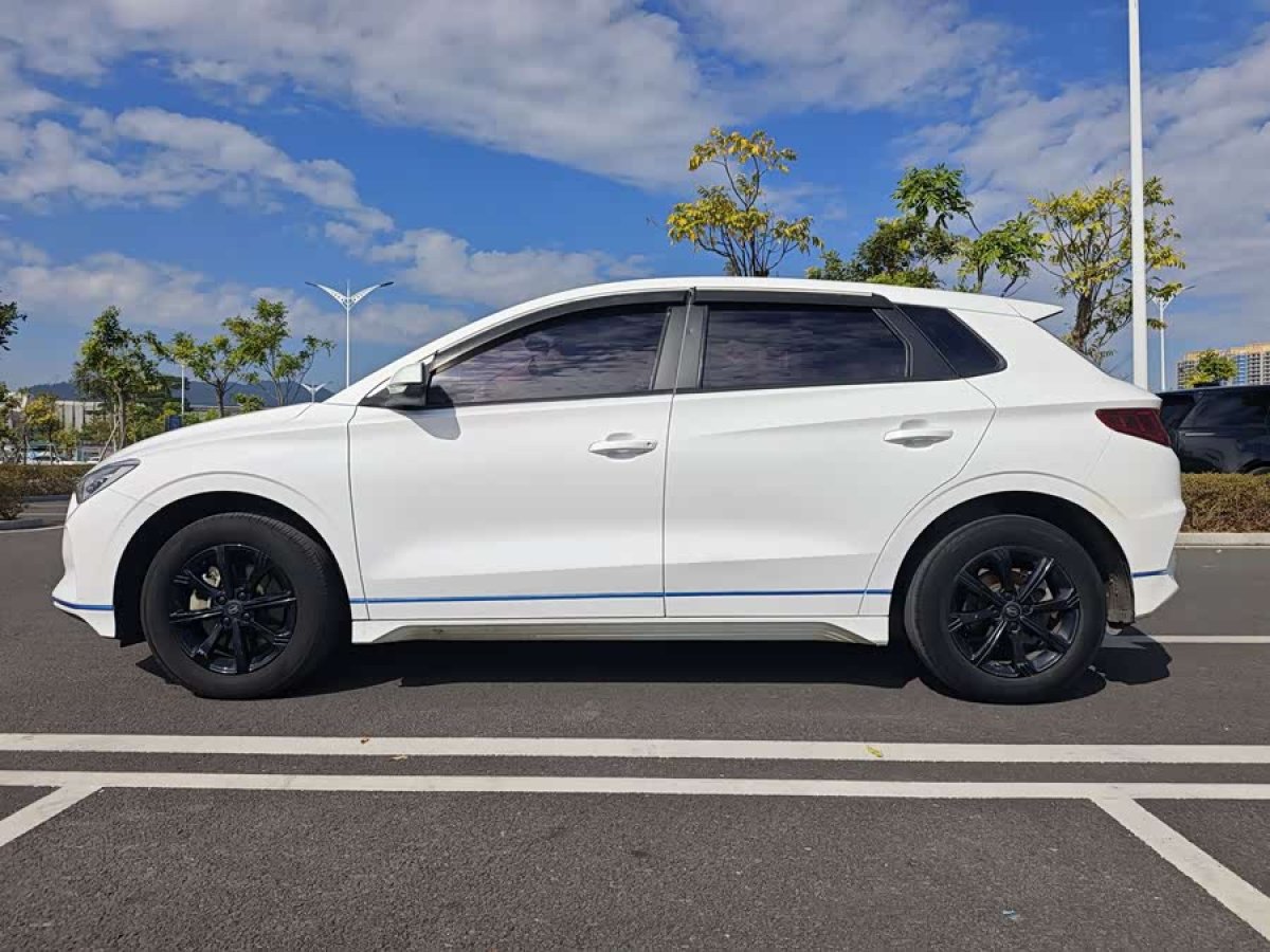 BYD e3 2019 car image #4