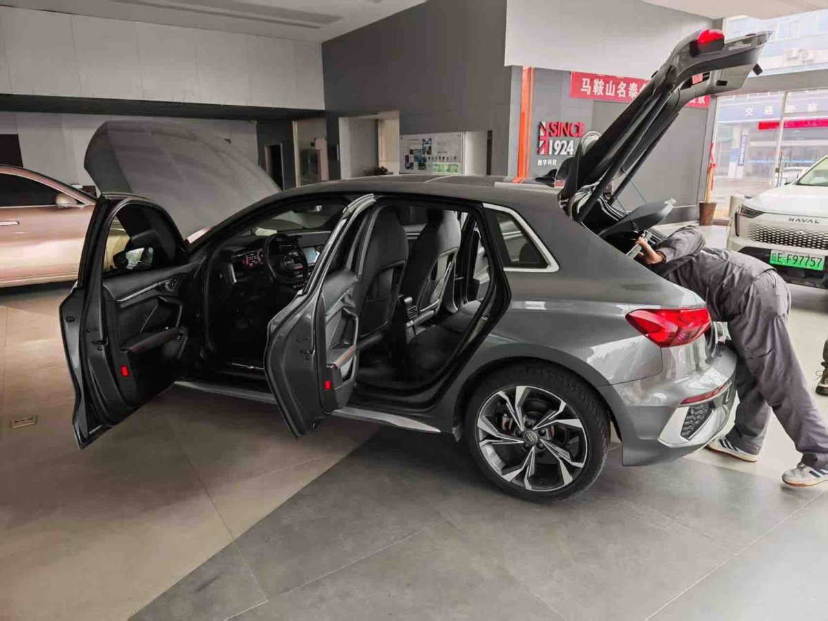 Audi 2021 immagine di auto #4