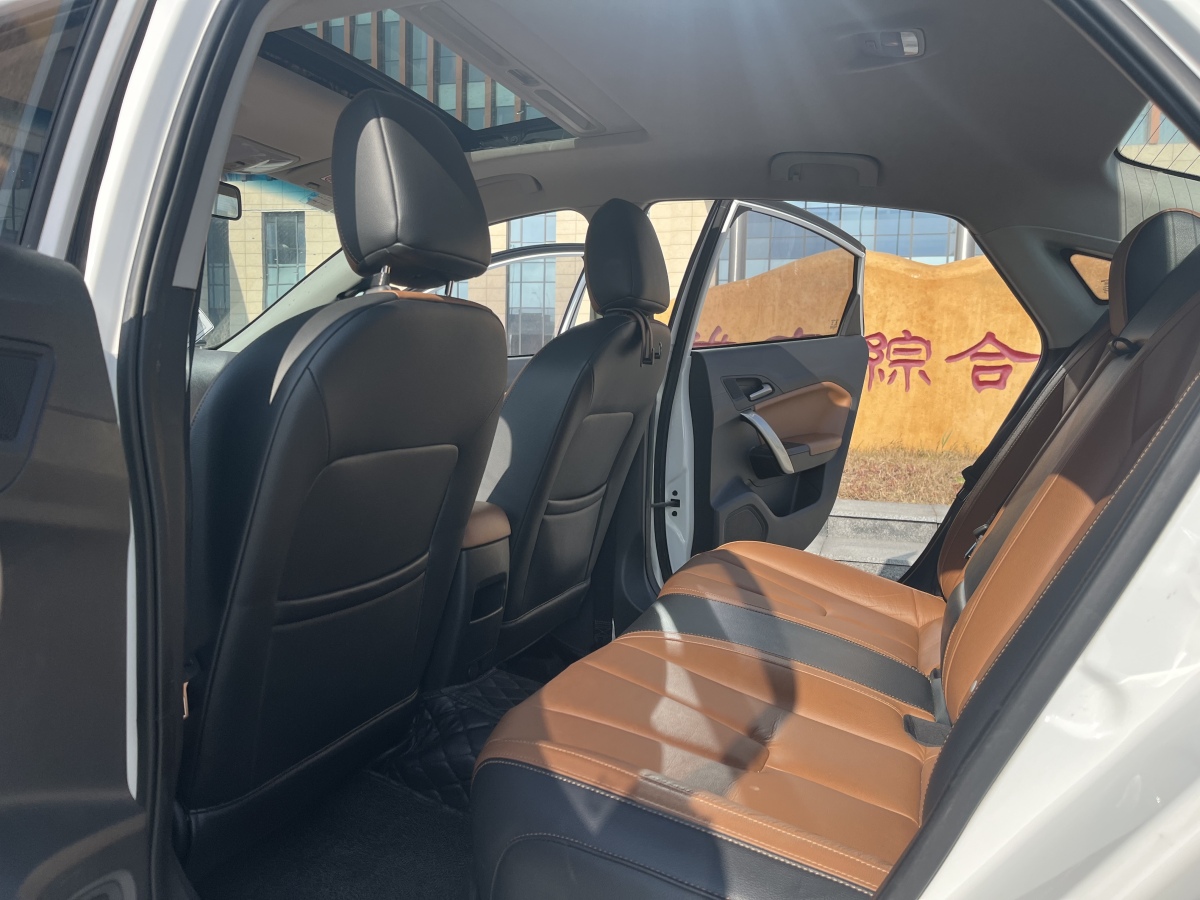 MG GT 2018 car image #4