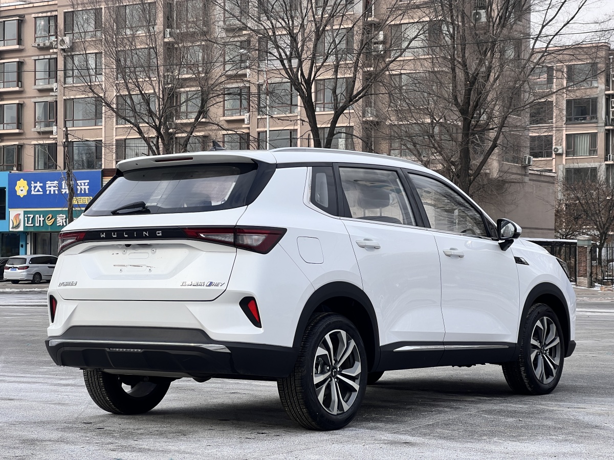 Wuling Asta 2024 #4 Wuling Asta 2024 car image #4