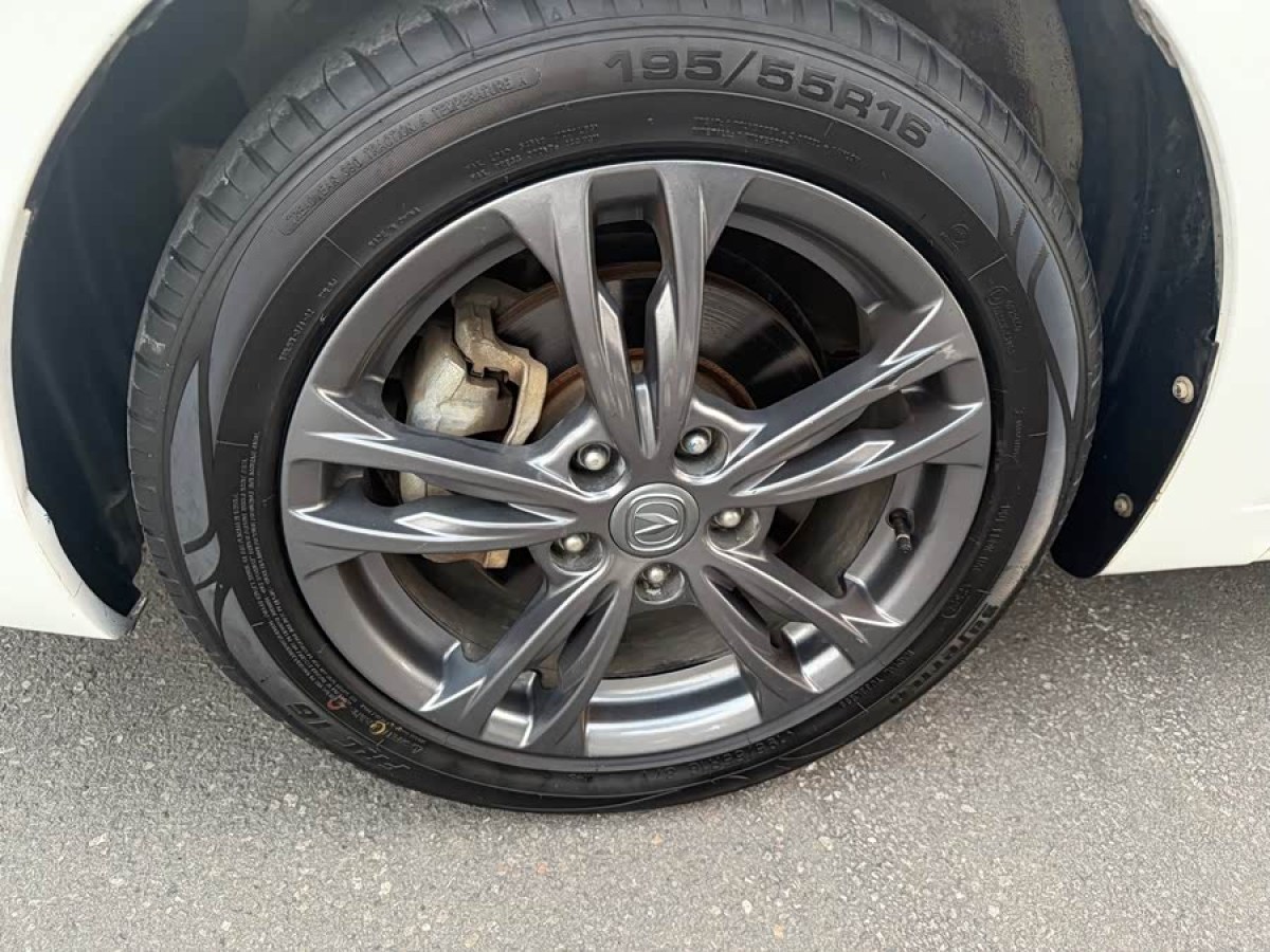 Changan Eado DT 2019 #4 Changan Eado DT 2019 car image #4