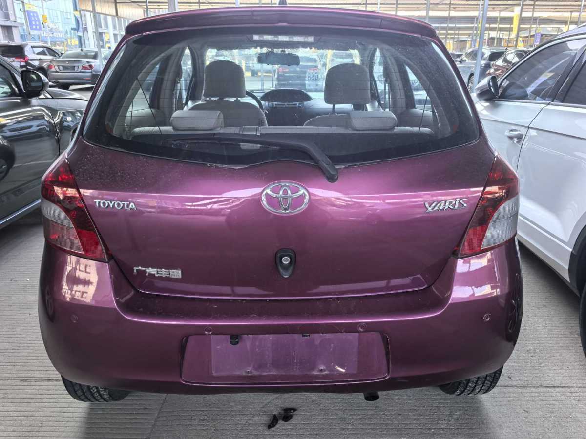 Toyota Yaris 2010 imagem de carro #4