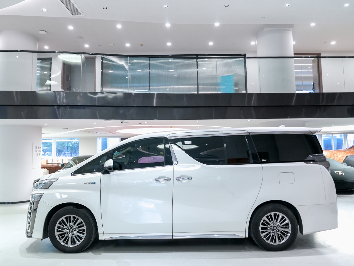 Toyota Vellfire 2021 immagine di auto #4