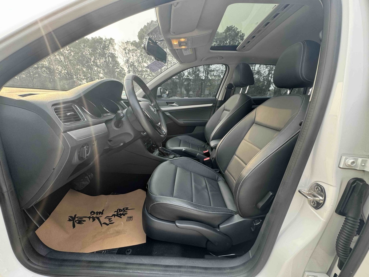 Volkswagen Gran Lavida 2016 immagine di auto #4