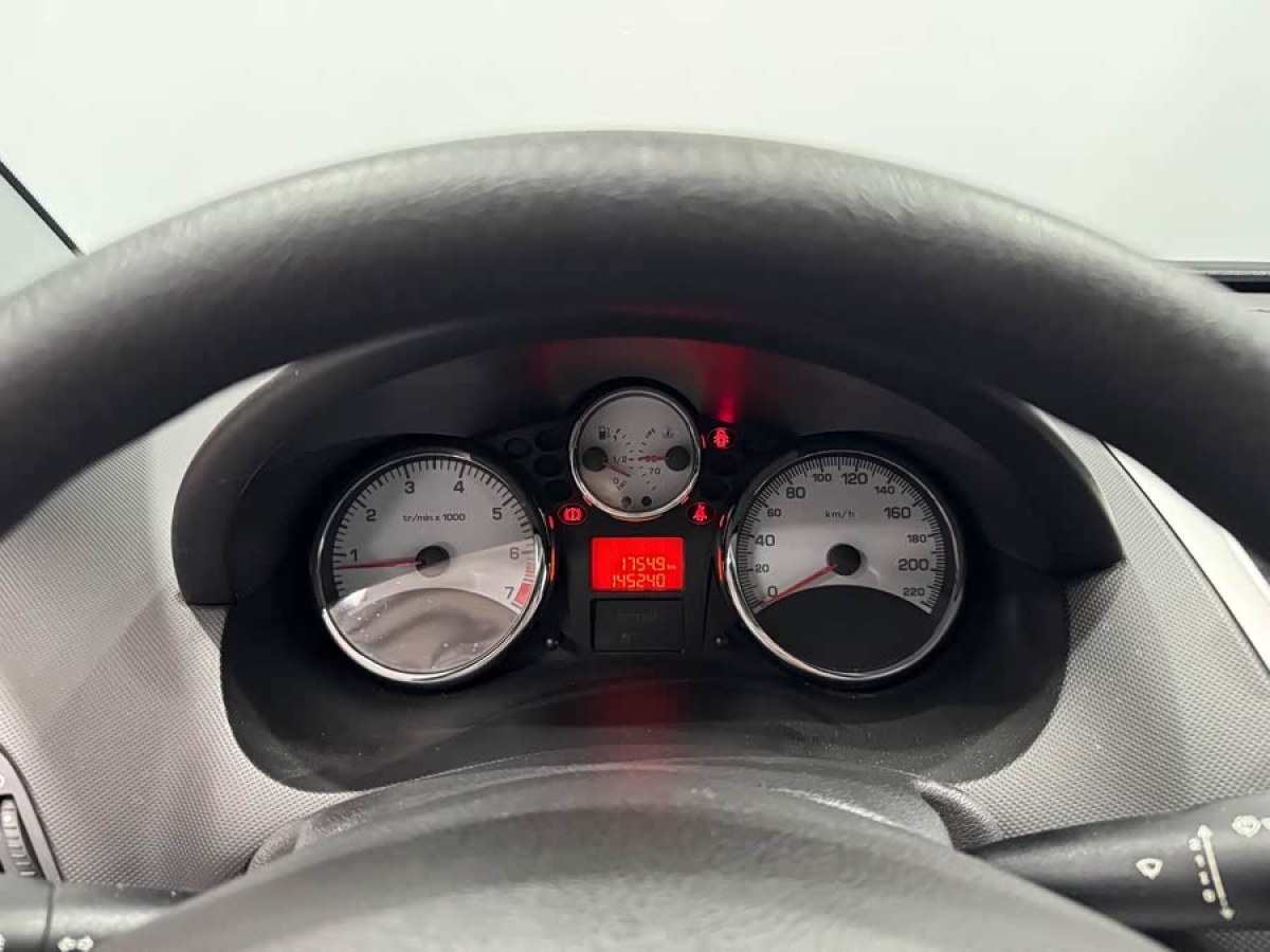 标致 标致207 2014 汽车图片 #4