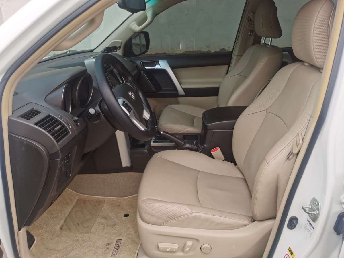 Toyota Land Cruiser Prado 2013 #4 Toyota Land Cruiser Prado 2013 car image #4