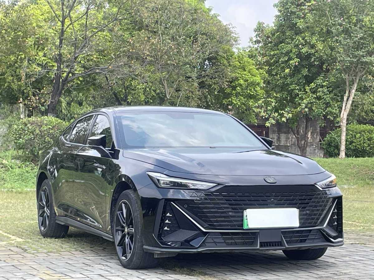 Changan UNI-V iDD 2023 #4 Changan UNI-V iDD 2023 صورة سيارة #4