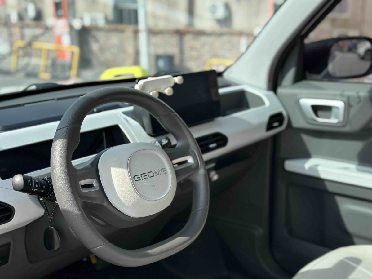 GEELY 2023 car image #4