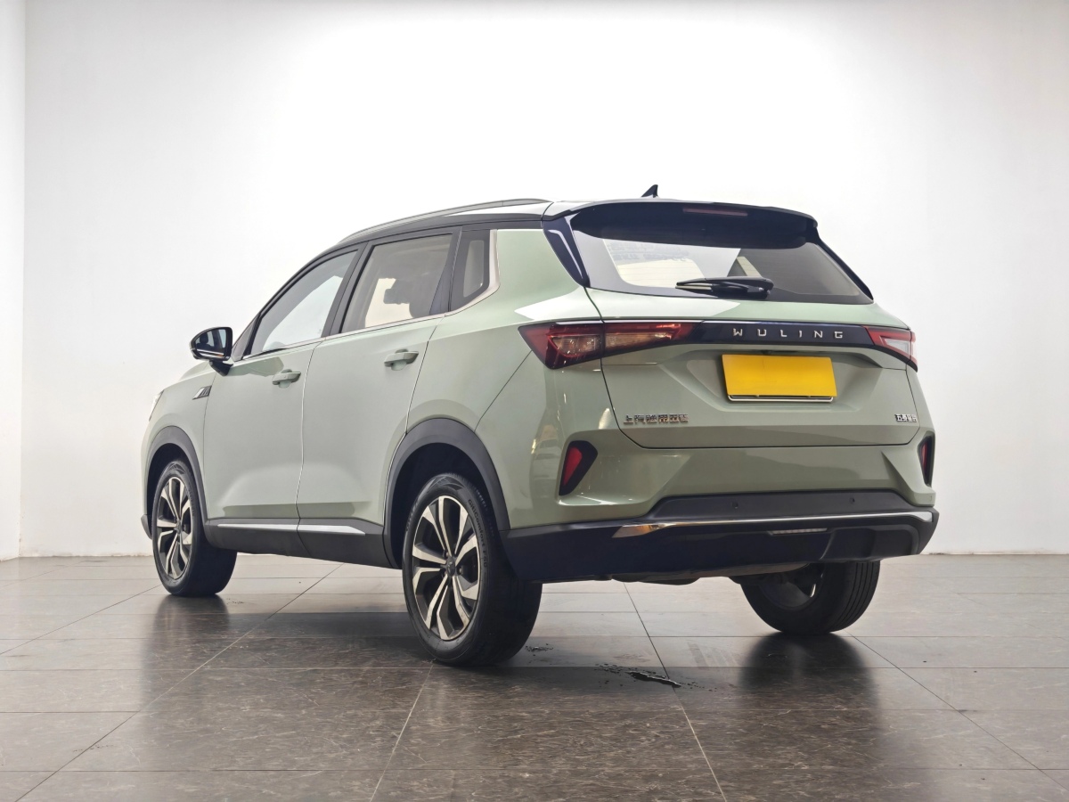 Wuling Asta 2022 #4 Wuling Asta 2022 صورة سيارة #4