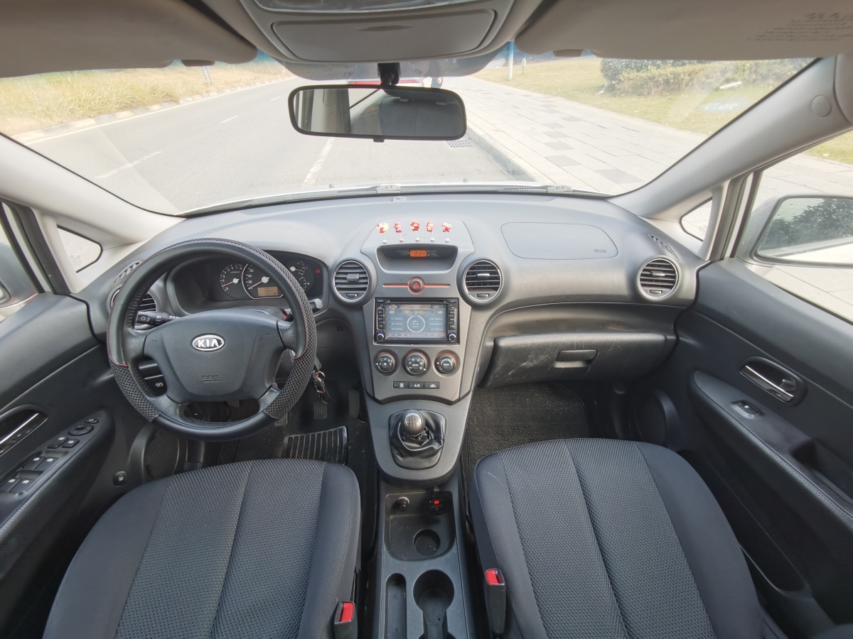 起亚 佳乐 2012 汽车图片 #4