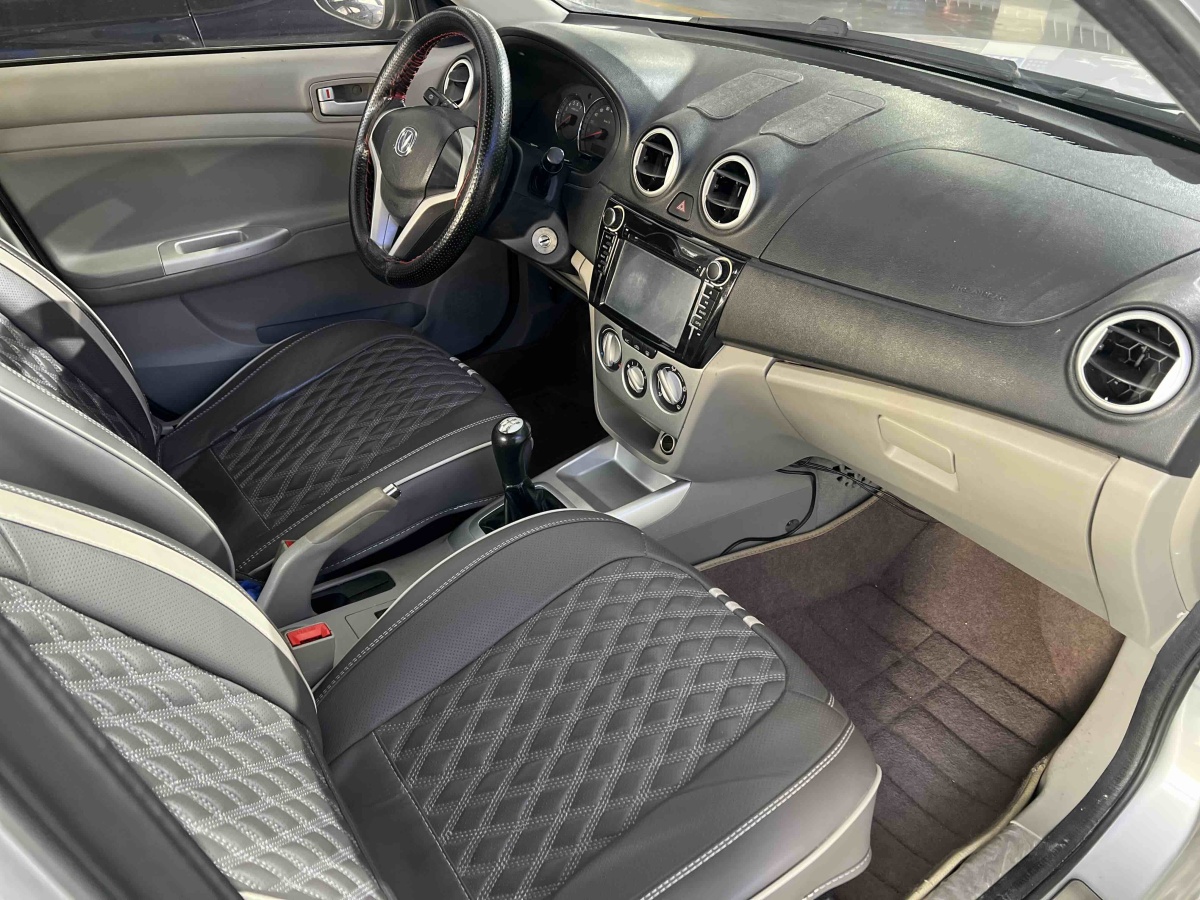 Changan Alsvin V3 2015 immagine di auto #4