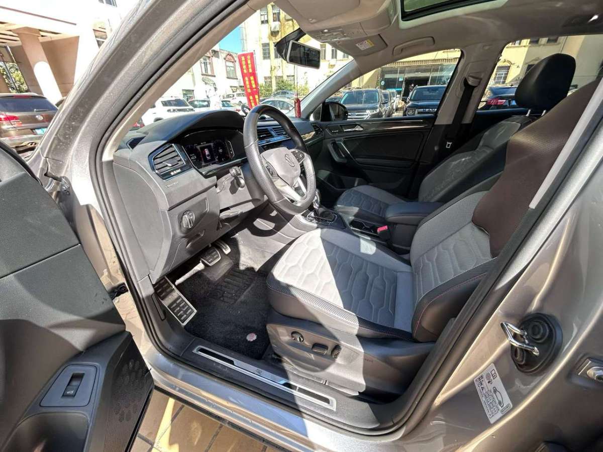 Volkswagen Tiguan X 2021 car image #4