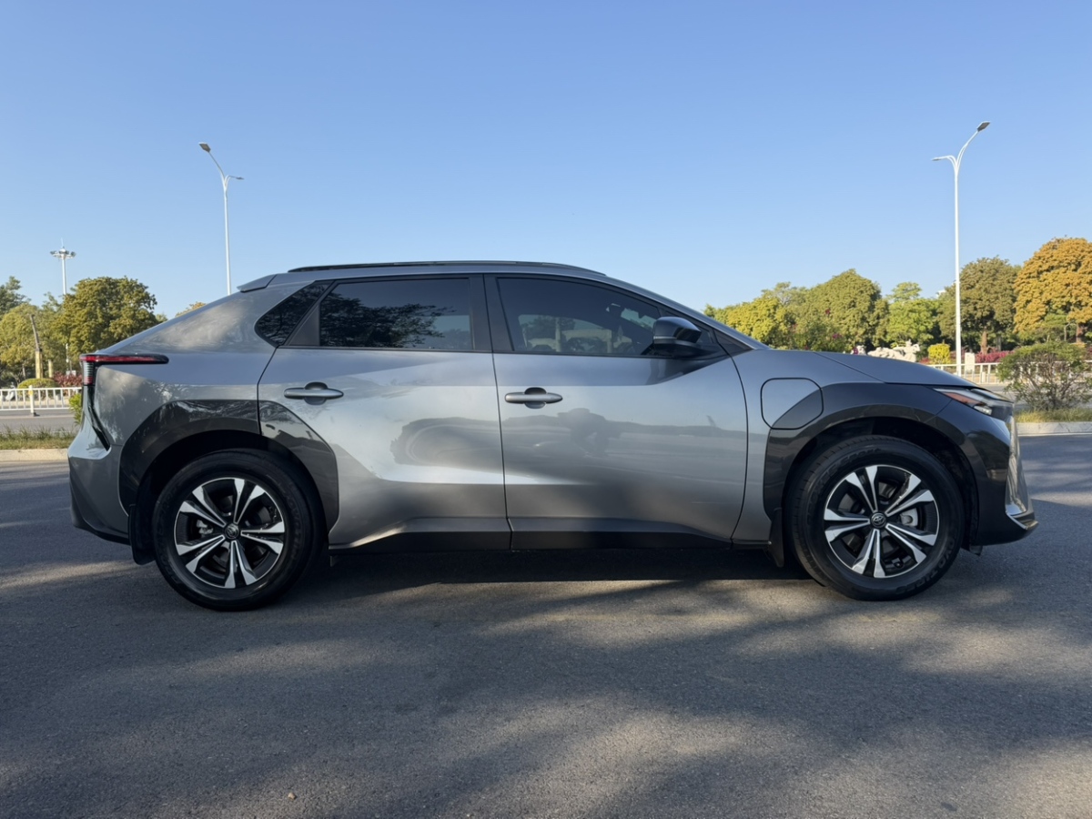 Toyota bZ4X 2022 #4 Toyota bZ4X 2022 immagine di auto #4