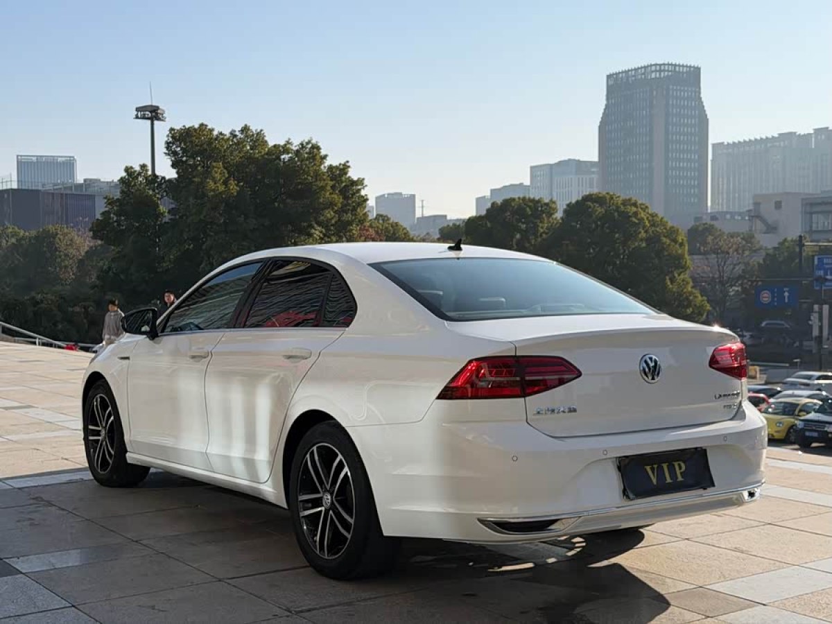 Volkswagen Lamando 2020 immagine di auto #4