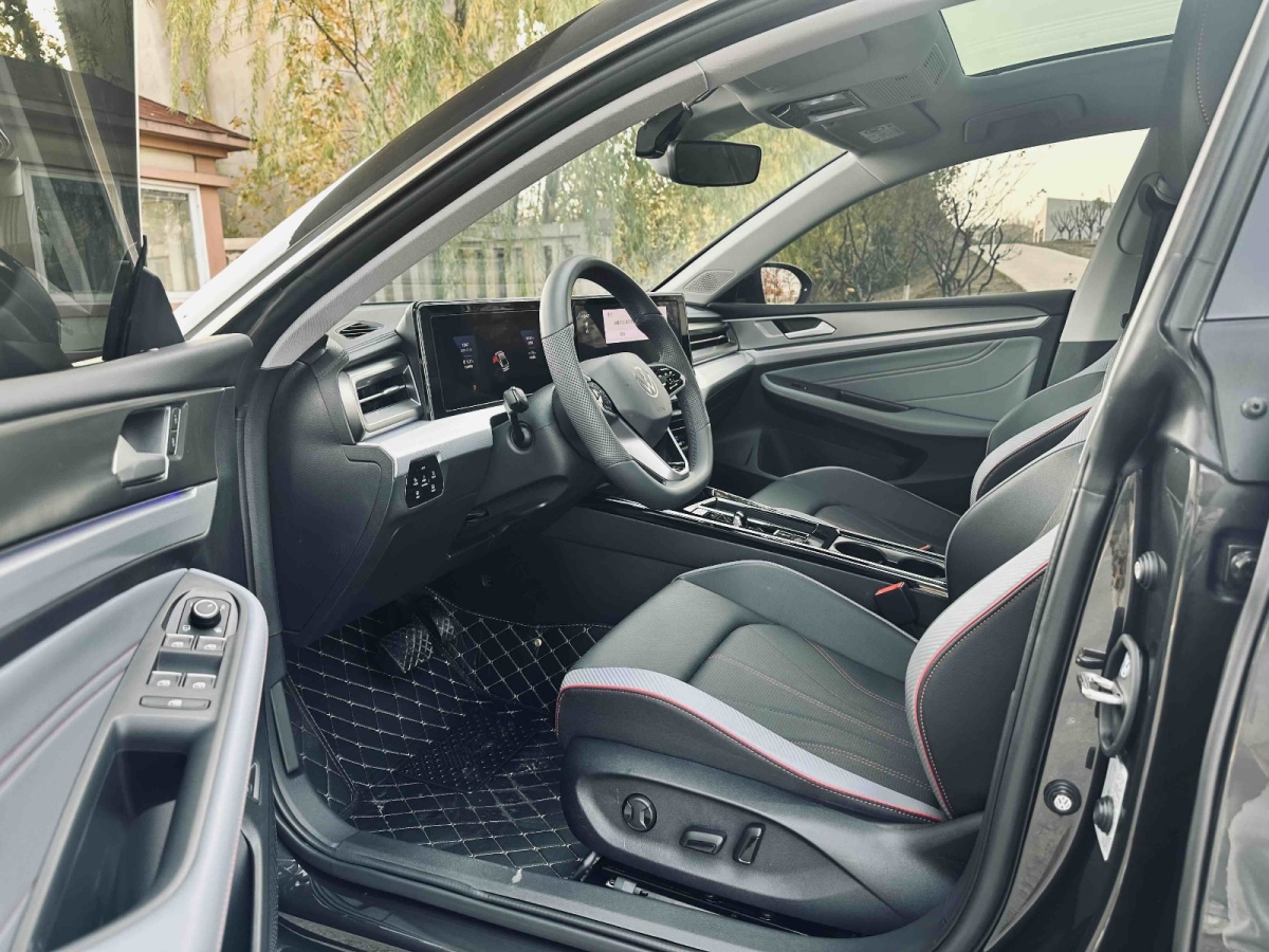 Volkswagen Lamando 2025 immagine di auto #4