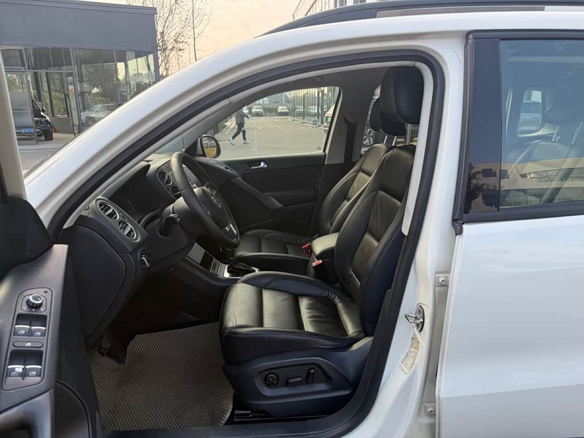 Volkswagen Tiguan 2013 car image #4