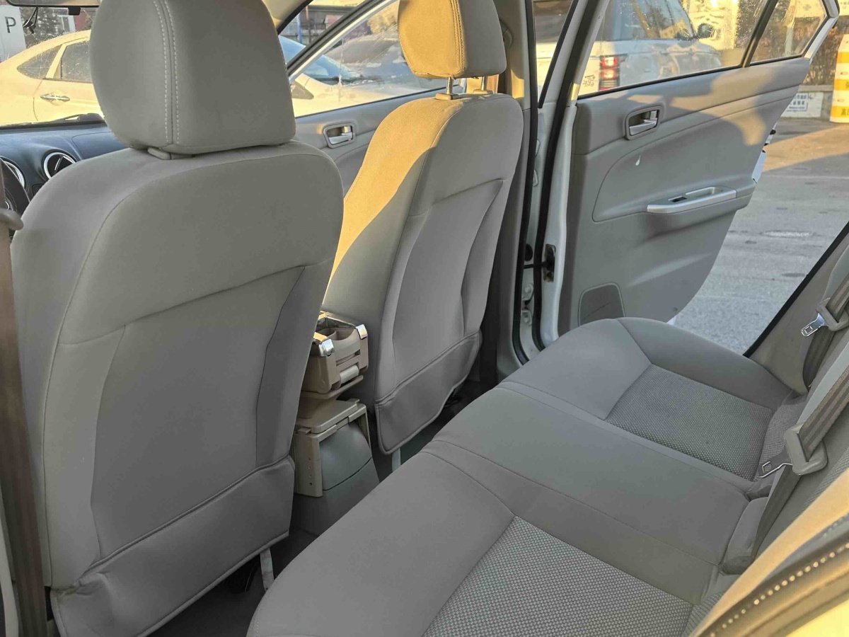 Changan Alsvin V3 2017 image de voiture #4