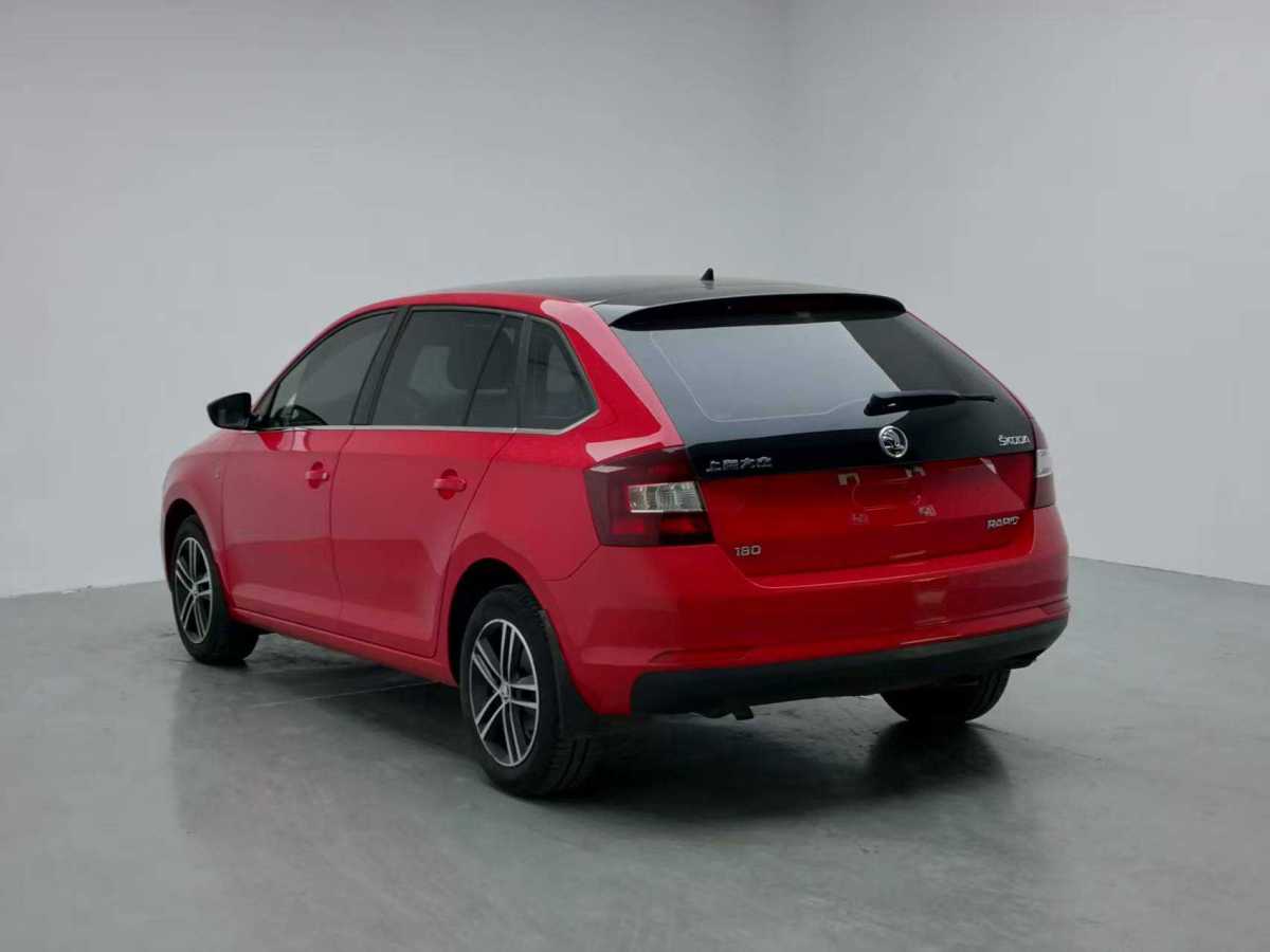 Skoda Rapid Spaceback 2016 immagine di auto #4