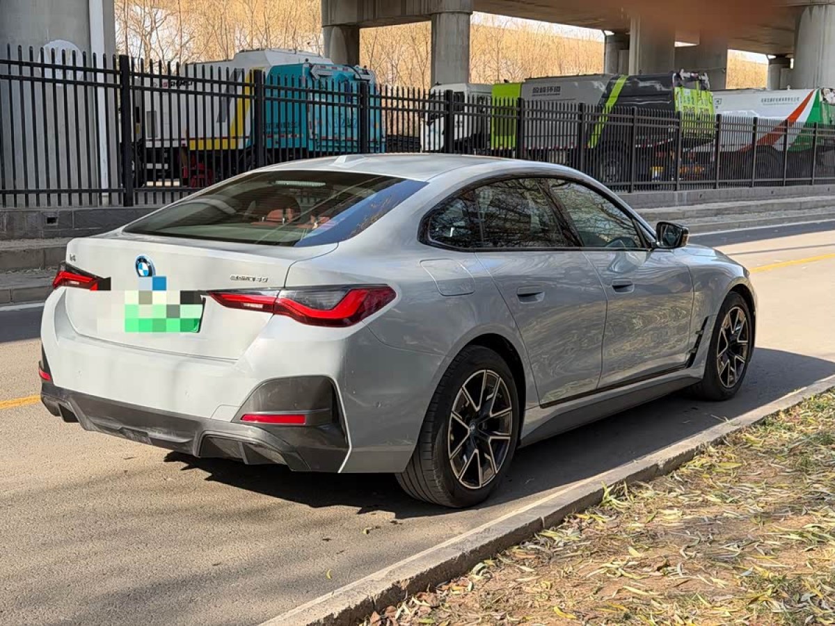 BMW i4 2025 car image #4