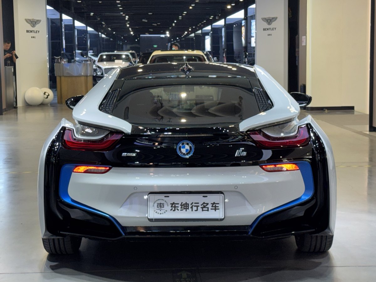 BMW i8 2019 #4 BMW i8 2019 car image #4
