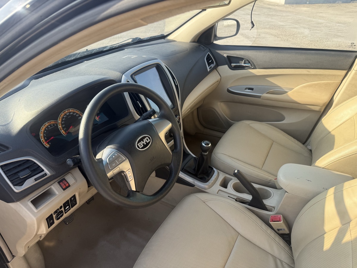 BYD F3 2014 car image #4