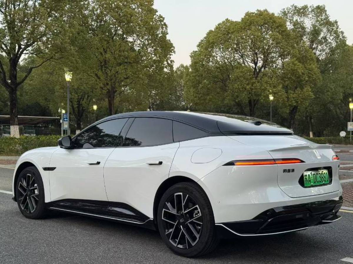 Avatr 06 2025 #4 Avatr 06 2025 car image #4