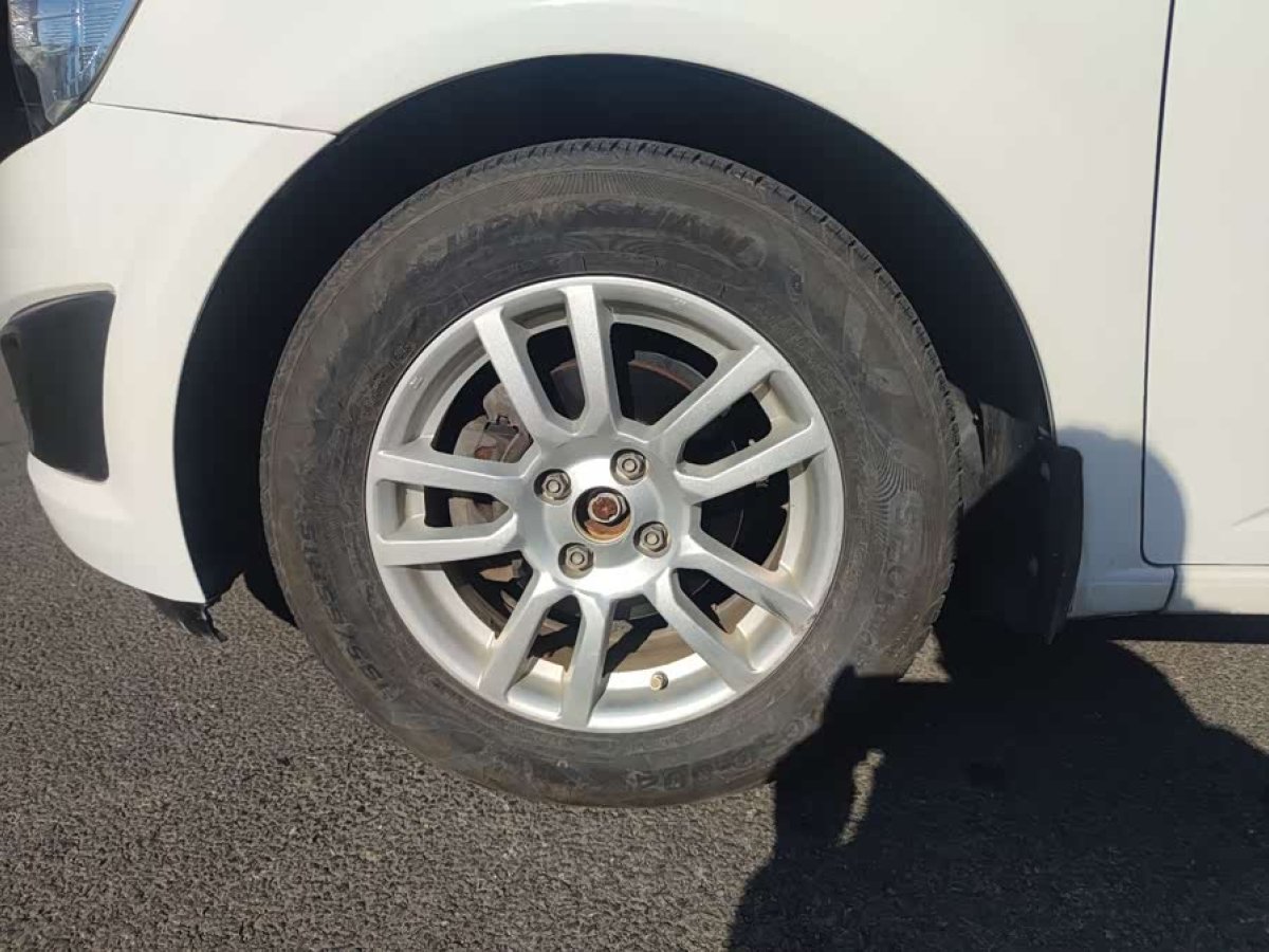 Chevrolet Aveo 2012 #4 Chevrolet Aveo 2012 car image #4